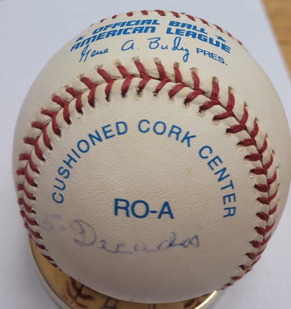 Autographed MINNIE MINOSO Official American League Baseball - Image 2