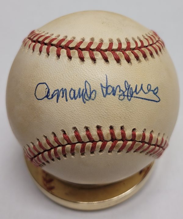 Autographed ARMANDO VAZQUEZ Official National League Baseball