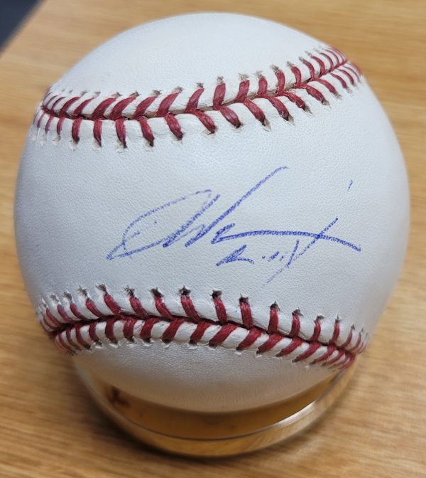 Autographed DONTRELLE WILLIS  Official Major League Baseball
