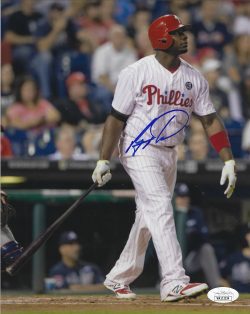 AUTOGRAPHED RYAN HOWARD 8X10 Philadelphia Phillies Photo JSA