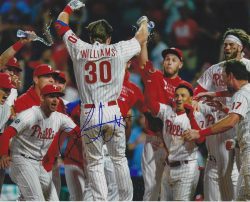 Autographed LUKE WILLIAMS 8X10 Philadelphia Phillies Photo