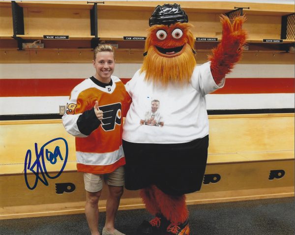 Autographed CAM ATKINSON 8X10 Philadelphia Flyers Photo