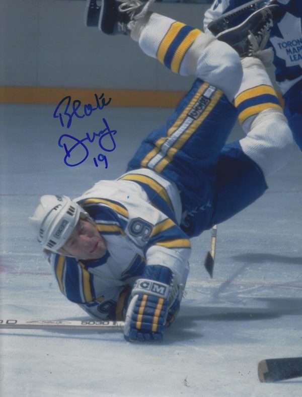 Autographed BLAKE DUNLOP 8X10 St. Louis Blues Photo