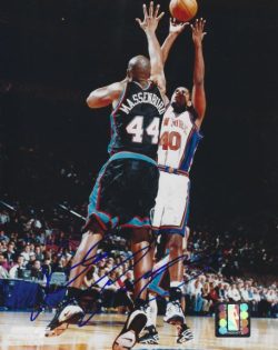 Autographed KURT THOMAS New York Knicks 8x10 Photo