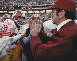 Autographed DANNY BUGGS 8x10 Washington Redskins Photo