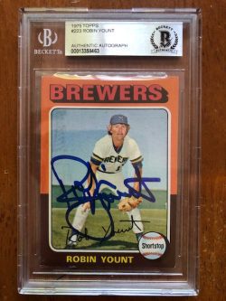 Signed Robin Yount Brewers 1975 Topps Rookie card #223 BAS Beckett Slabbed