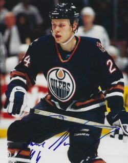 Autographed JANNE NIINIMAA 8X10 Edmonton Oilers Photo
