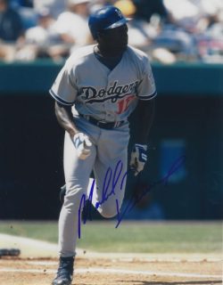 AUTOGRAPHED MICHAEL DEVEREAUX 8x10 Los Angeles Dodgers photo