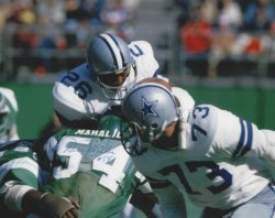 Autographed DREW MAHALIC 8x10 Philadelphia Eagles Photo