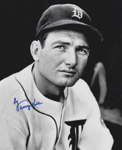 Autographed GEORGE KELL 8x10 Detroit Tigers Photo