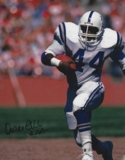 Autographed OWEN GILL 8X10 Indianapolis Colts Photo