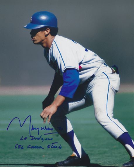 Maury Wills Autographed Signed Los Angeles Dodgers 8x10 Photo #30 (waist up)