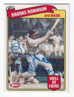 Autographed BROOKS ROBINSON Baltimore Orioles 1989 Swell Baseball Greats card
