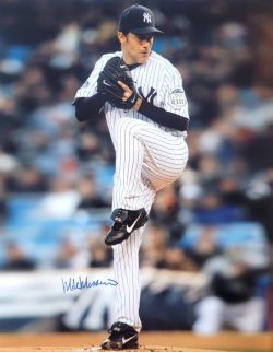 Autographed Mike Mussina New York Yankees 16x20 Photo