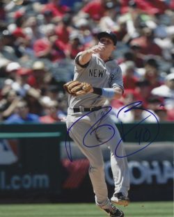AUTOGRAPHED REID BRIGNAC 8X10 NEW YORK YANKEES photo