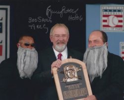 Autographed HOF'R BRUCE SUTTER 8X10 St. Louis Cardinals Photo