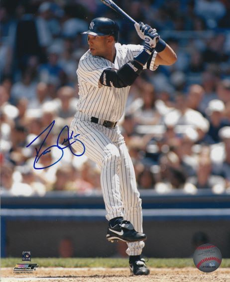 AUTOGRAPHED DAVID JUSTICE 8x10 New York Yankees Photo - Main Line Autographs