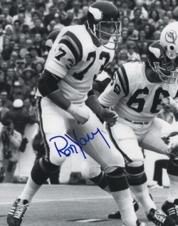 Autographed RON YARY 8X10 Minnesota Vikings Photo