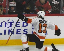 Autographed KEVIN HAYES 8X10 Philadelphia Flyers Photo