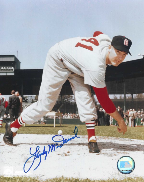 AUTOGRAPHED  LINDY McDANIEL St. Louis Cardinals 8x10 Photo