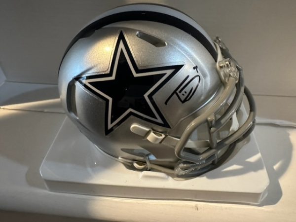 Autographed Trevon Diggs Dallas Cowboys Speed  mini helmet -Beckett Hologram