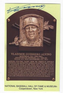 Autographed VLADIMIR GUERRERO Hall of Fame Gold Plaque Post card Beckett