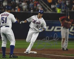 Autographed BRIAN SCHNEIDER 8X10 New York Mets photo