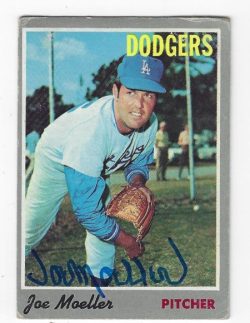 Autographed JOE MOELLER Los Angeles Dodgers 1970 Topps card