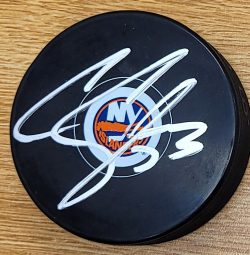Autographed CASEY CIZIKAS New York Islanders Hockey Puck