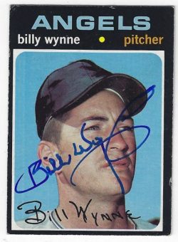 Autographed BILLY WYNNE California Angels 1971 Topps Card