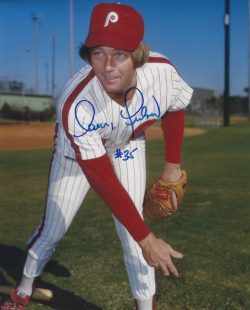 AUTOGRAPHED GEORGE CULVER 8X10 Philadelphia Phillies photo