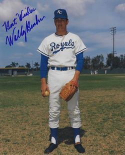 AUTOGRAPHED WALLY BUNKER 8x10 Kansas City Royals