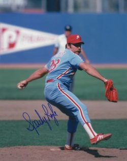 AUTOGRAPHED SPARKY LYLE 8x10 Philadelphia Phillies Photo