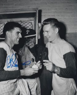AUTOGRAPHED CURT SIMMONS 8X10 Philadelphia Phillies Photo