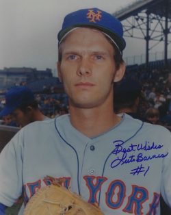 AUTOGRAPHED LUTE BARNES 8X10 New York Mets photo