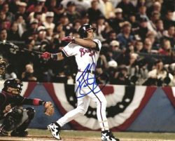 AUTOGRAPHED DAVE JUSTICE 8X10 Atlanta Braves Photo