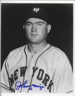 Autographed JOHNNY MIZE 8X10 New York Giants photo