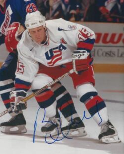 Autographed BRETT HULL 8X10 Team USA Photo