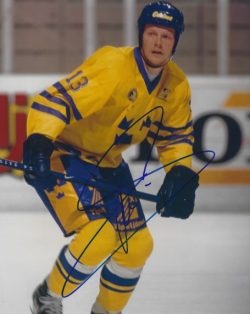 Autographed MATS SUNDIN 8X10 Team Sweden photo