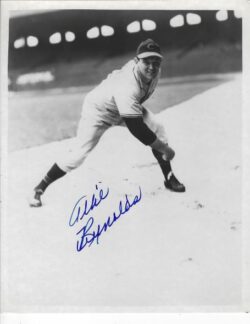 AUTOGRAPHED ALLIE REYNOLDS 8X10 Cleveland Indians Photo