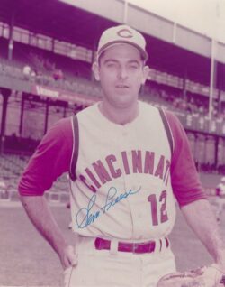AUTOGRAPHED GENE FREESE 8x10 Cincinnati Reds Photo