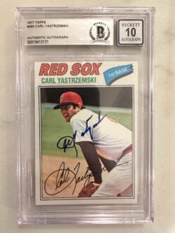 Signed 1977 Topps Carl Yastrzemski Boston Red Sox card #480 Beckett Slabbed -10