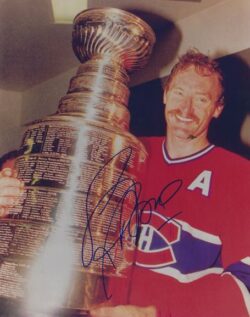 Autographed LARRY ROBINSON 8x10 Montreal Canadiens Photo