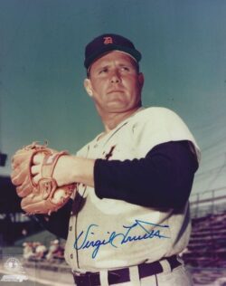 AUTOGRAPHED  VIRGIL TRUCKS 8x10 Detroit Tigers Photo