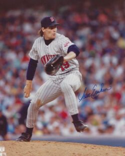 AUTOGRAPHED SCOTT ERICKSON 8X10 Minnesota Twins photo