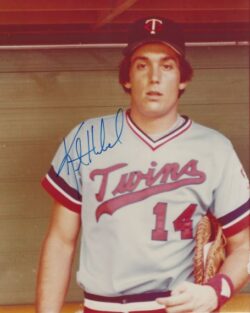 AUTOGRAPHED KENT HRBEK 8x10 Minnesota Twins Photo
