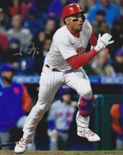 AUTOGRAPHED JOHAN CAMARGO 8X10 Philadelphia Phillies Photo