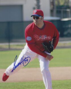 AUTOGRAPHED AARON HARANG 8X10 Philadelphia Phillies Photo