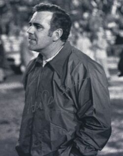 Autographed ARA PARSEGHIAN 8x10 Notre Dame Photo