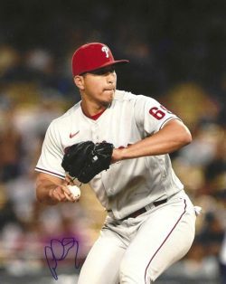 Autographed FRANCISCO MORALES 8X10 Philadelphia Phillies Photo